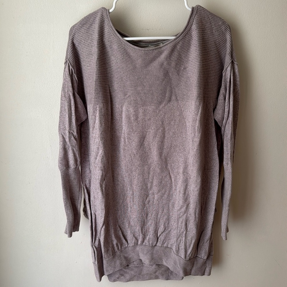 Victoria’s Secret cashmere sweater WITH pockets